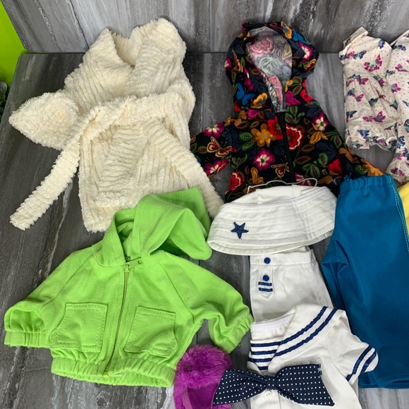 Lot of Doll Clothes for a 16-18” Doll - Picture 2 of 7